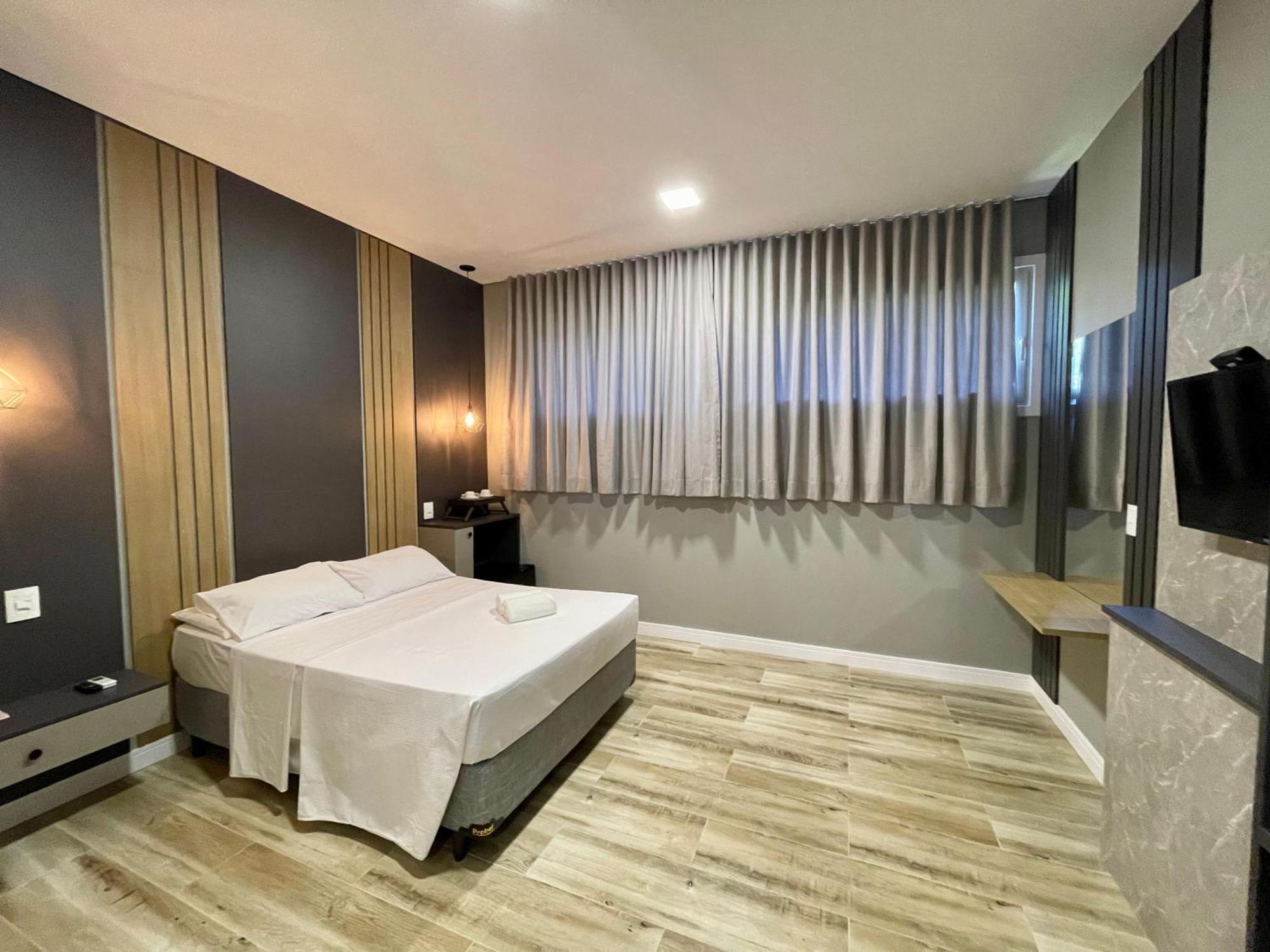 גראמדו Eleganz Suites Exclusive Centro מראה חיצוני תמונה