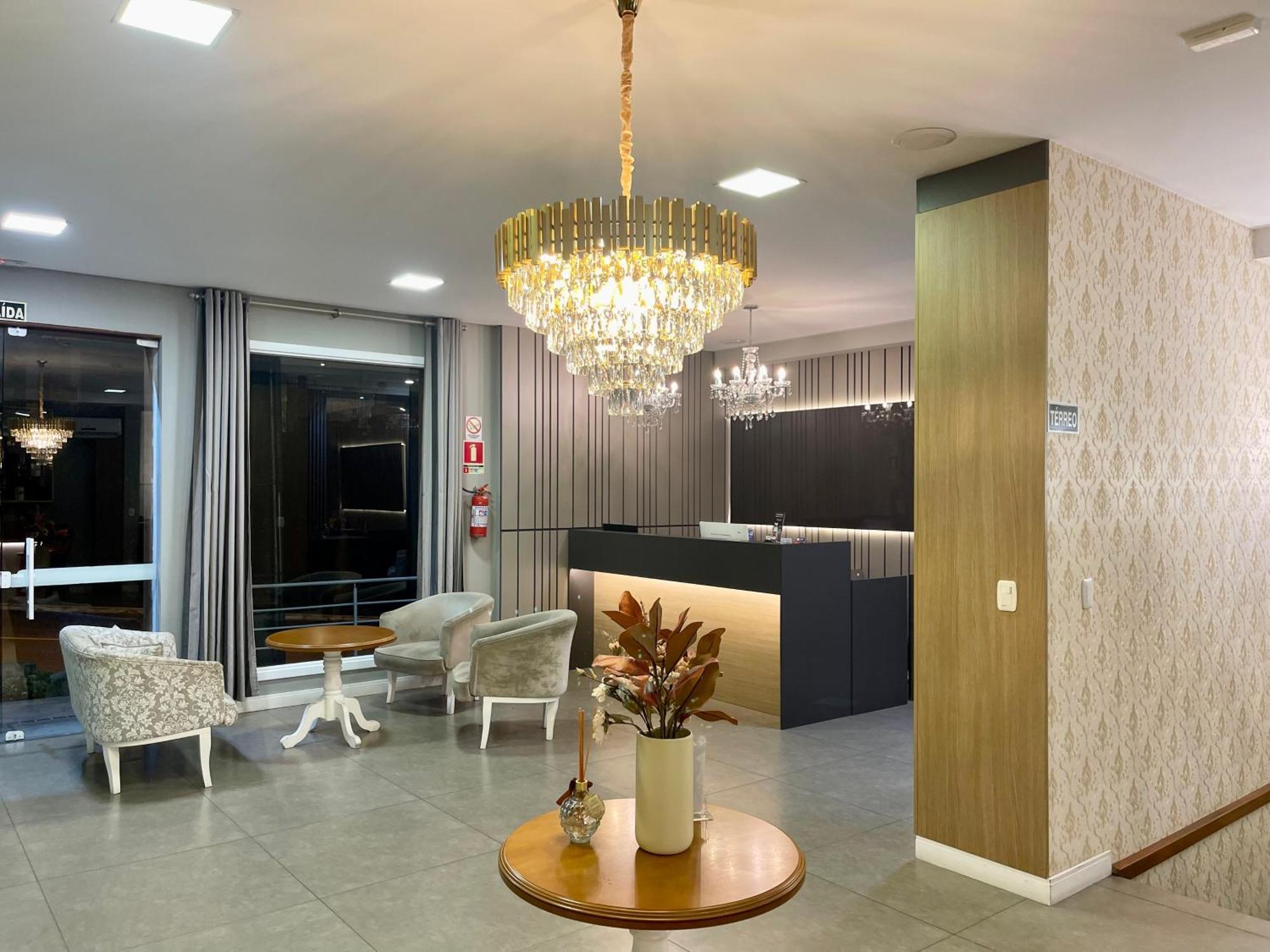 גראמדו Eleganz Suites Exclusive Centro מראה חיצוני תמונה
