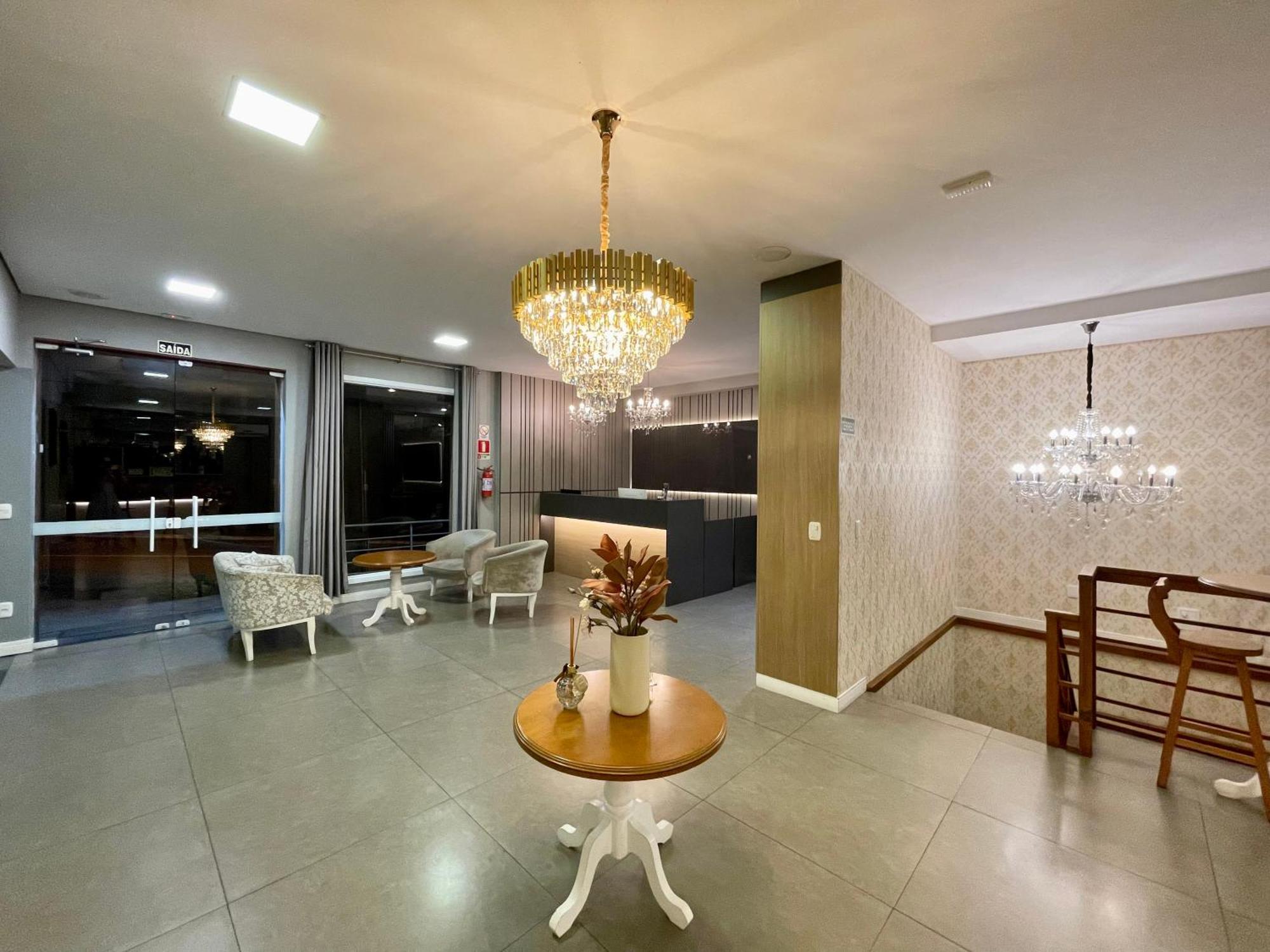 גראמדו Eleganz Suites Exclusive Centro מראה חיצוני תמונה